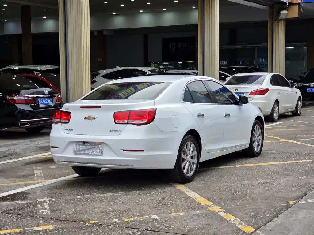 Chevrolet Malibu 2017 — фото 17