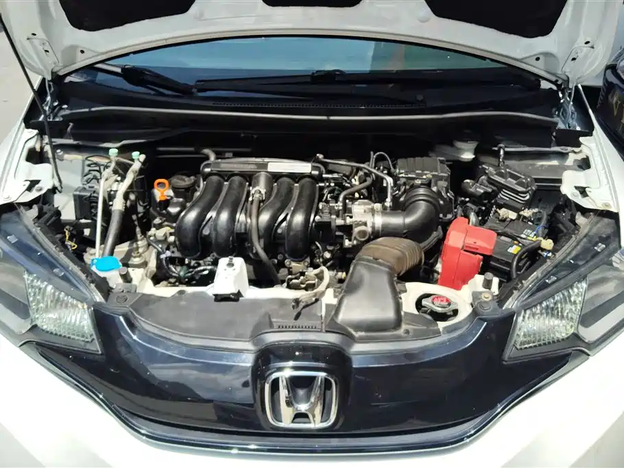 Honda Fit 2016 — фото 10