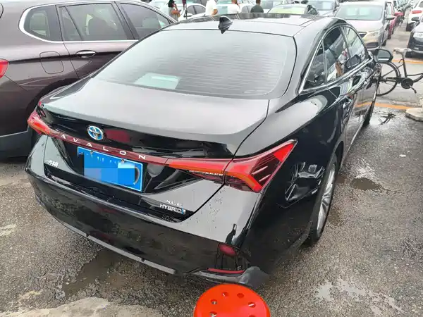 Toyota Avalon 2021