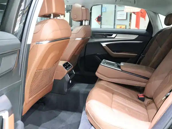 Audi A6L 2020