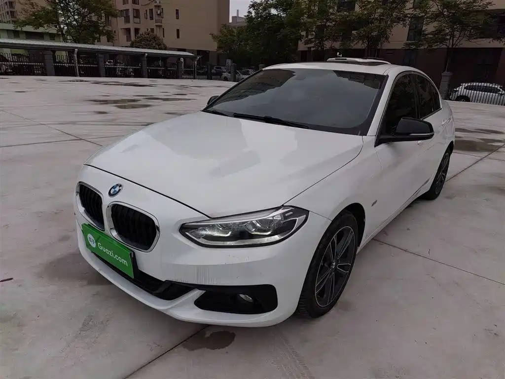 BMW 1 Series 2017 — фото 1