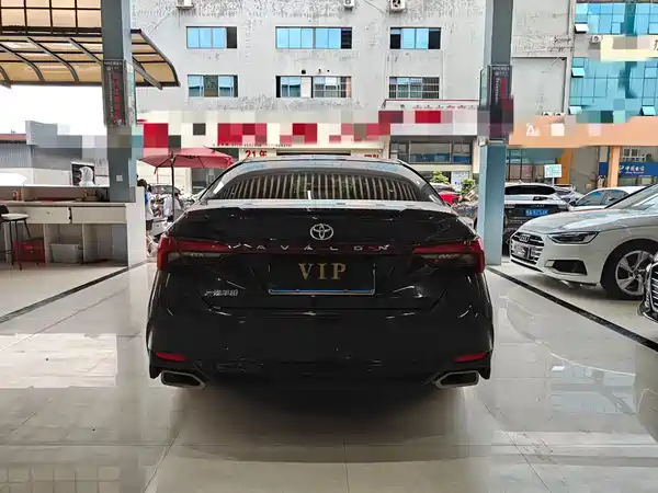 Toyota Avalon 2022