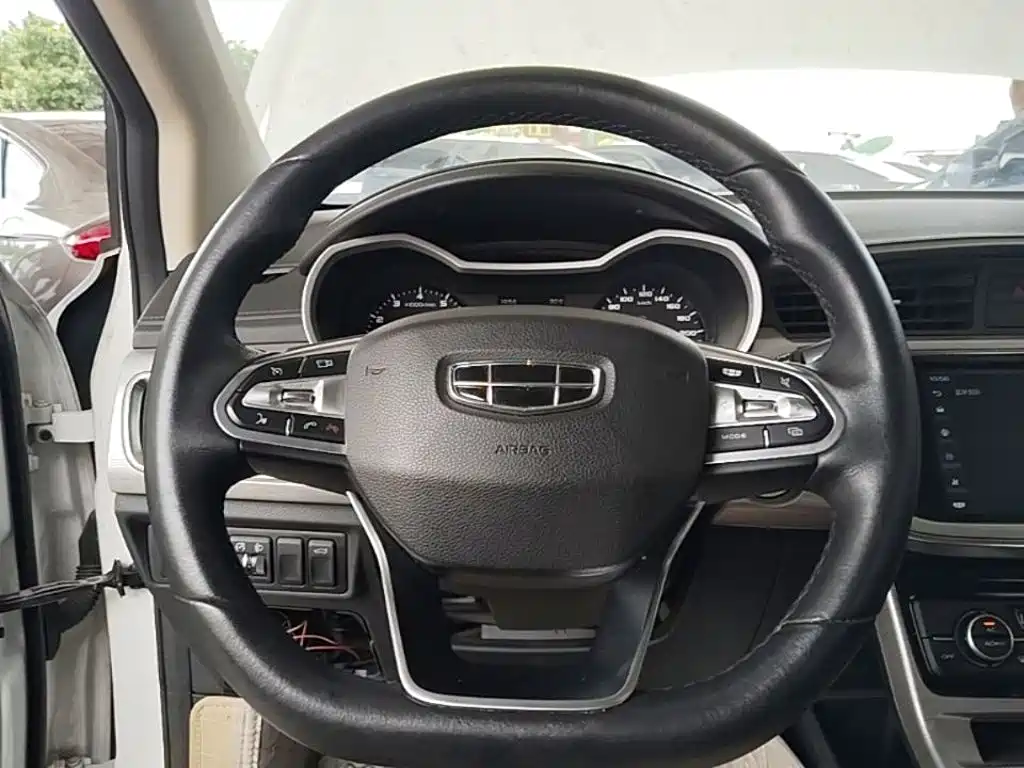 Geely Emgrand GS 2019 — фото 11