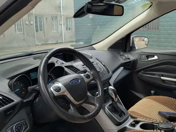 Ford Kuga 2014