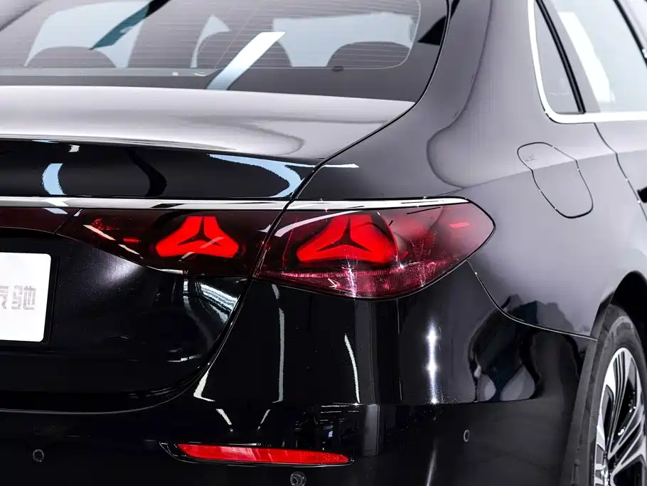 Mercedes-Benz E-Class 2026 — фото 10