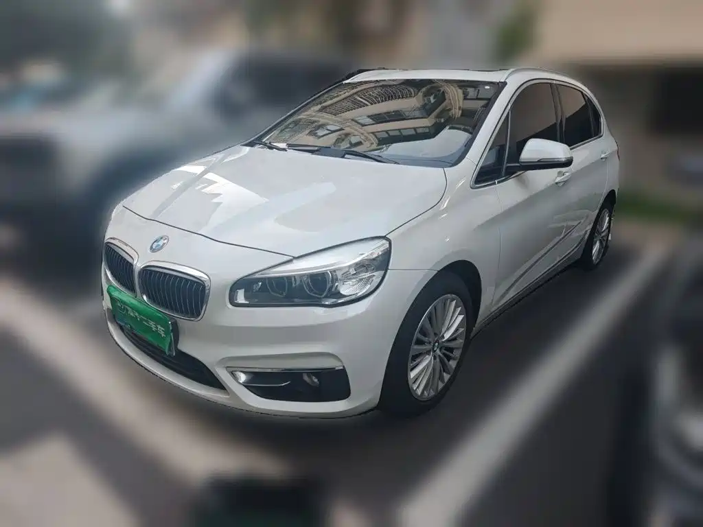 BMW 2 Series Station Wagon 2015
