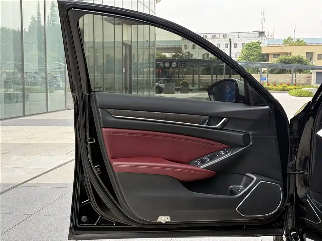 Honda Inspire 2023 — фото 17