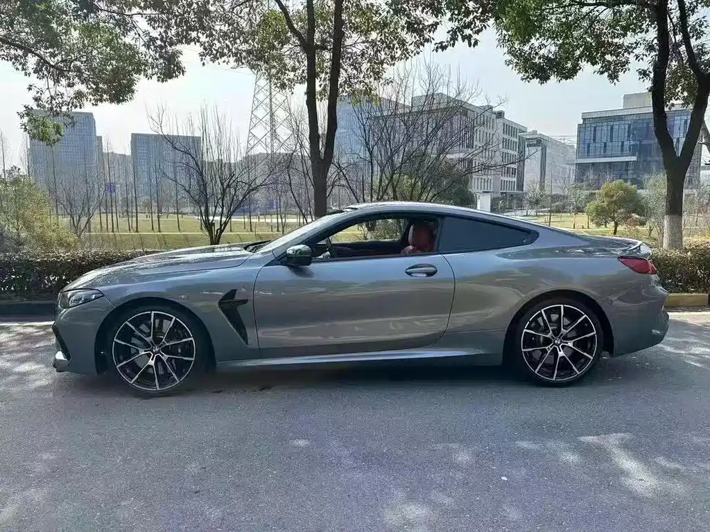 BMW 8 Series 2022