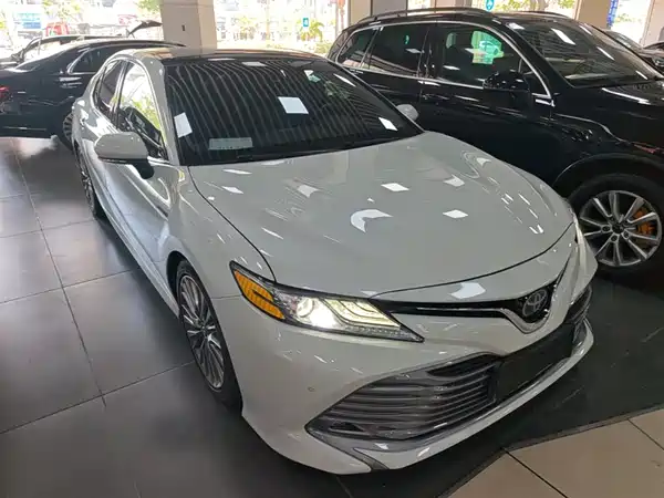 Toyota Camry 2019