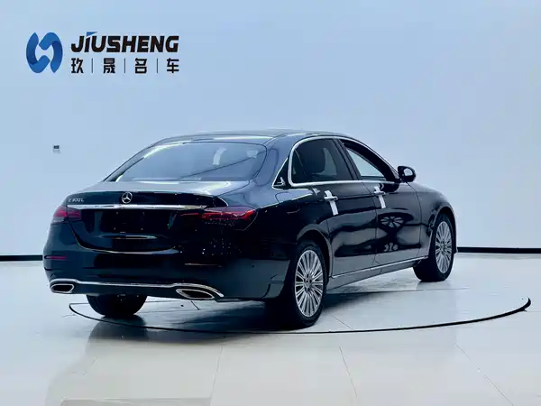 Mercedes-Benz E-Class 2023