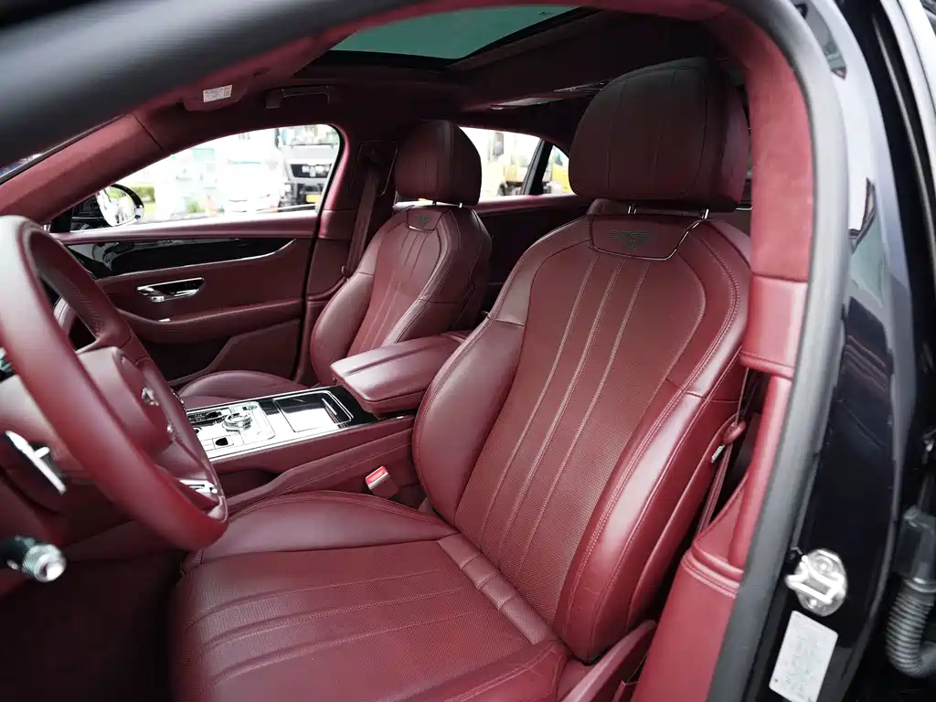 Bentley Flying Spur 2020 — фото 19