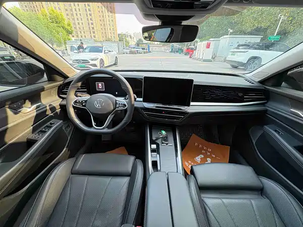 Volkswagen Passat 2024