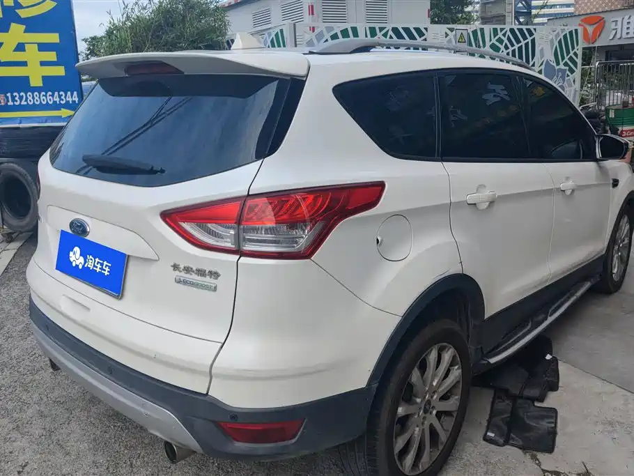 Ford Kuga 2015 — фото 3