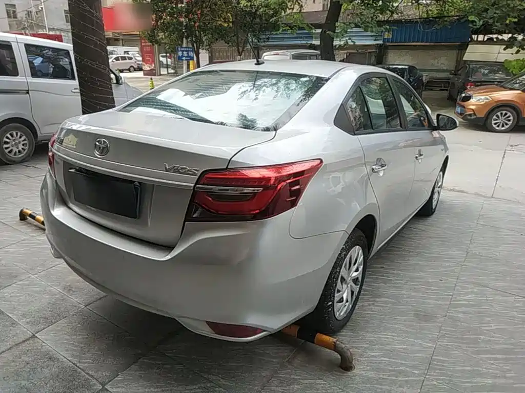 Toyota Vios 2023 — фото 7