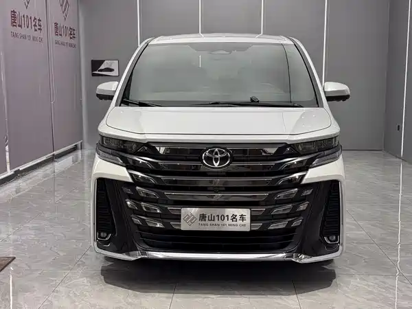 Toyota Vellfire 2024