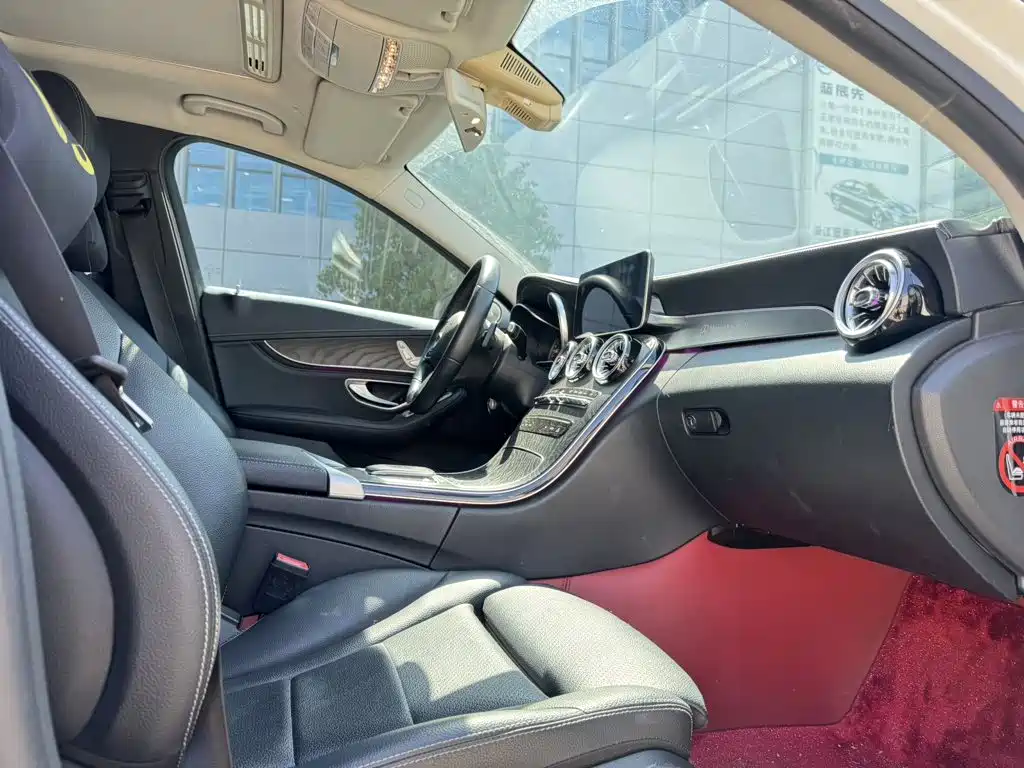 Mercedes-Benz C-Class 2019