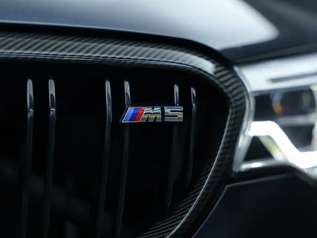 BMW M5 2019 — фото 24
