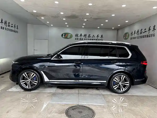 BMW X7 2024