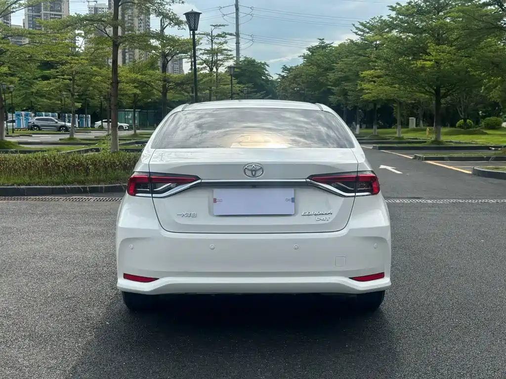 Toyota Corolla 2022 — фото 14