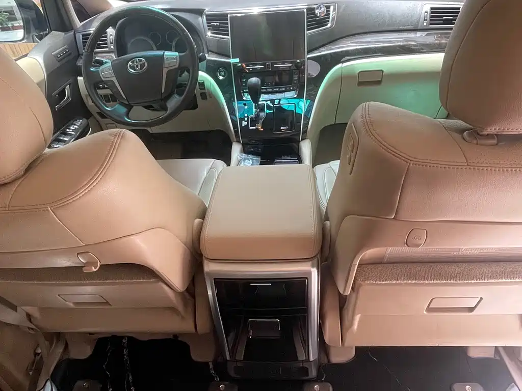Toyota Alphard 2013 — фото 10