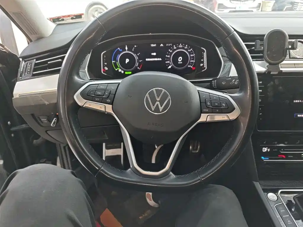 Volkswagen Magotan GTE PHEV 2023 — фото 11