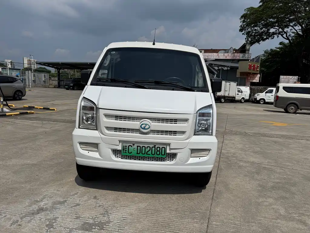 Ruichi EC35 2023