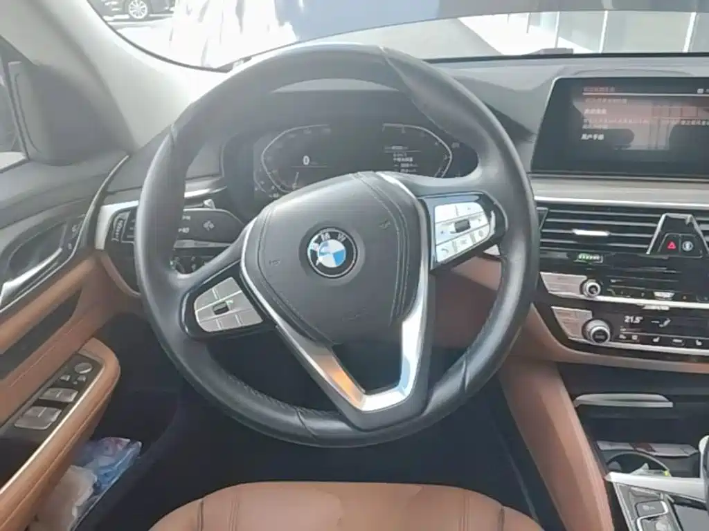 BMW 6 Series GT 2020 — фото 11