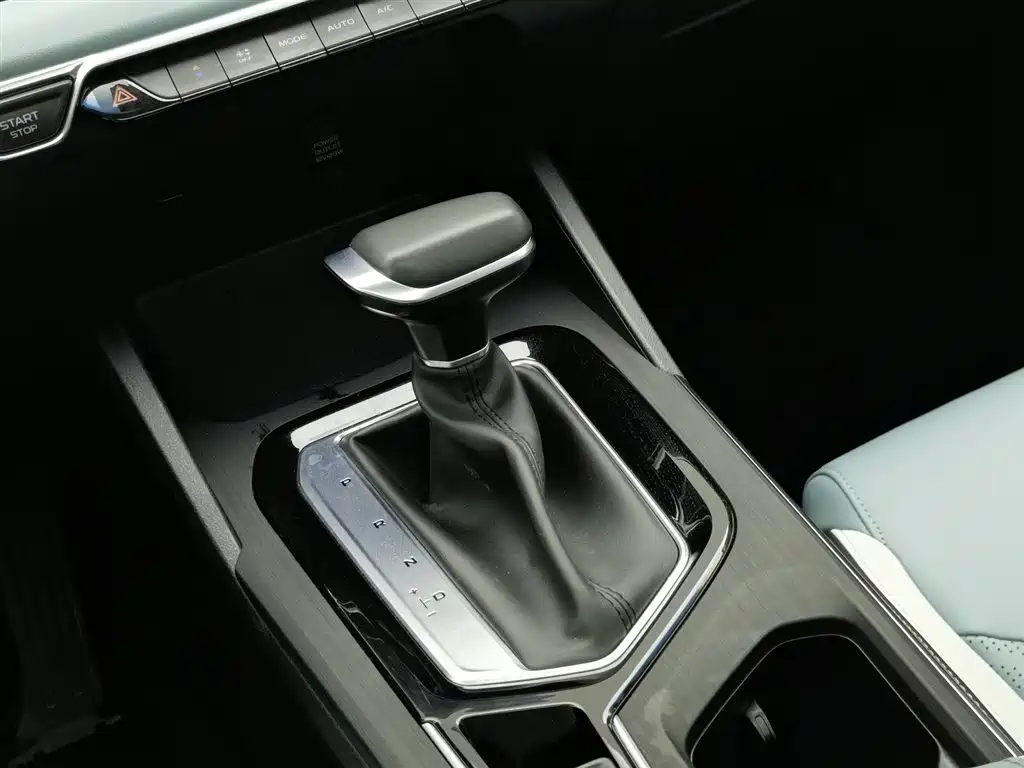 Geely Emgrand S 2022 — фото 13