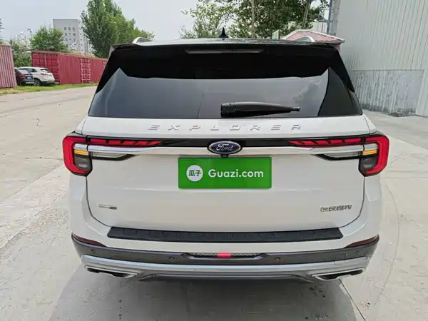 Ford Explorer 2023