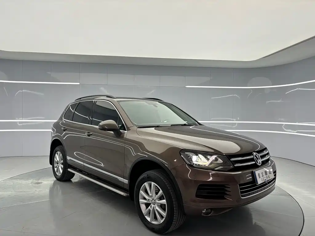Volkswagen Touareg 2013 — фото 4