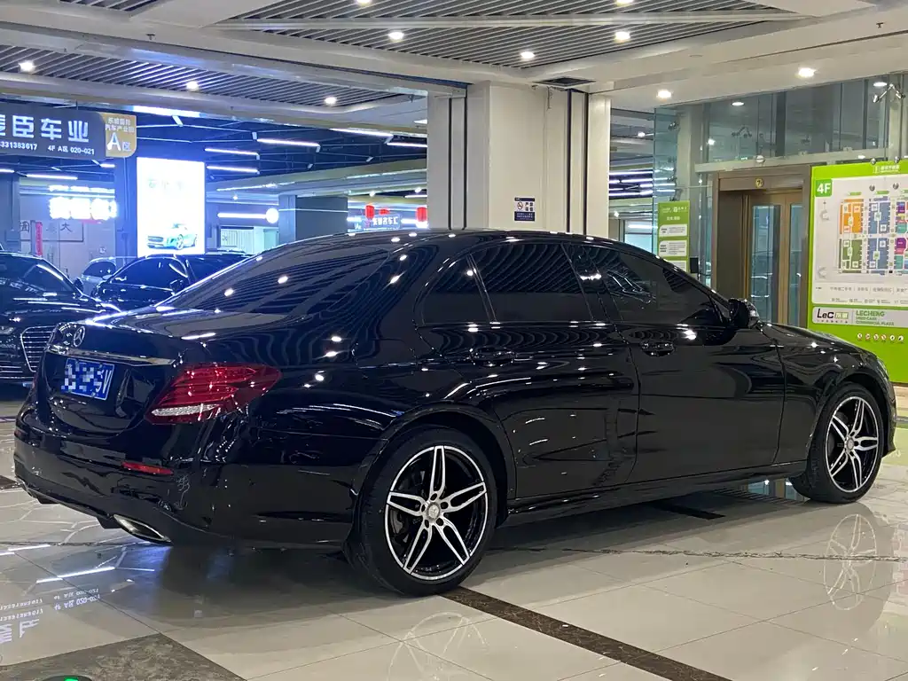 Mercedes-Benz E-Class 2018 — фото 8