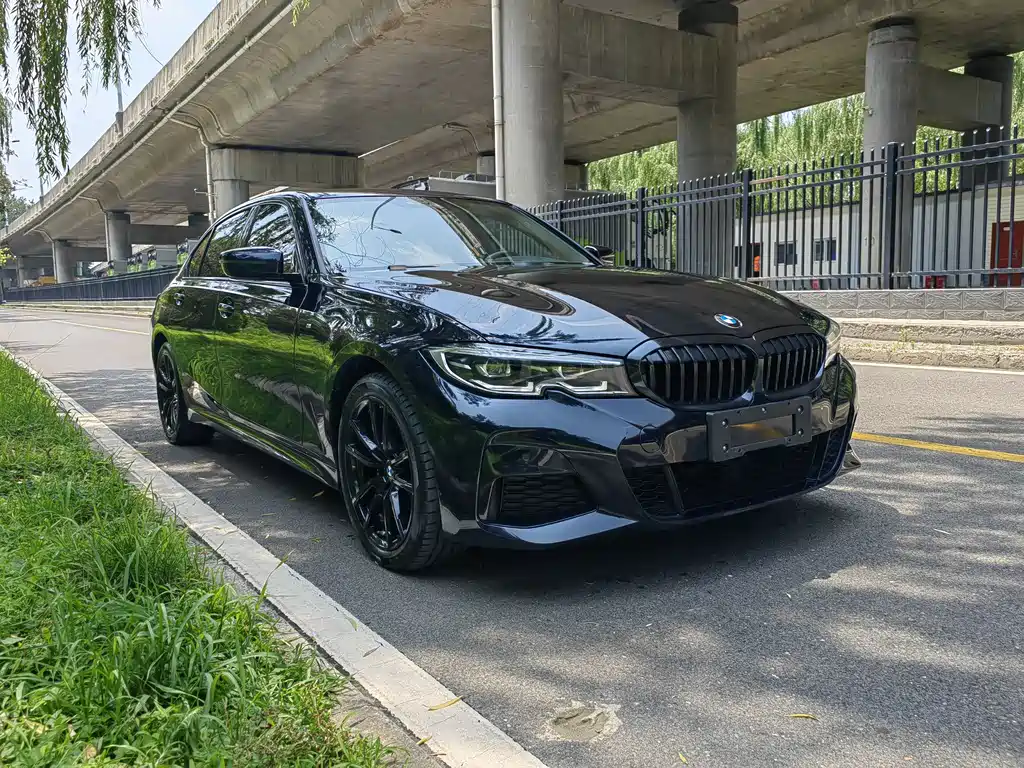 BMW 3 Series 2022