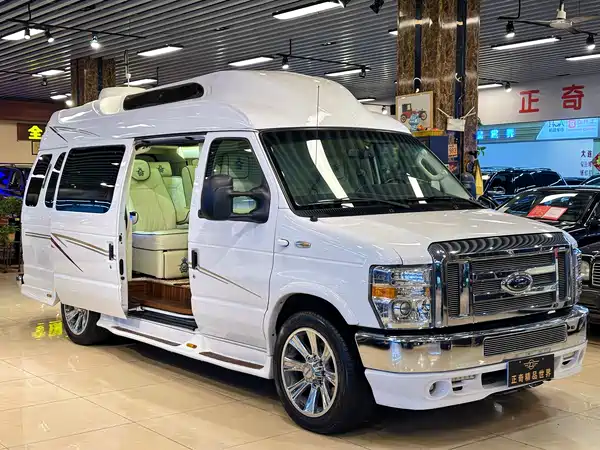 Ford E350 2011