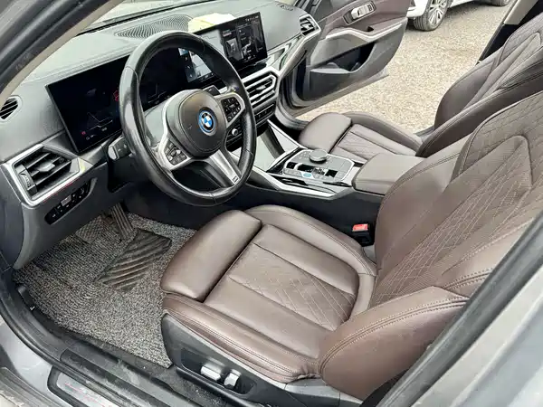 BMW i3 2022