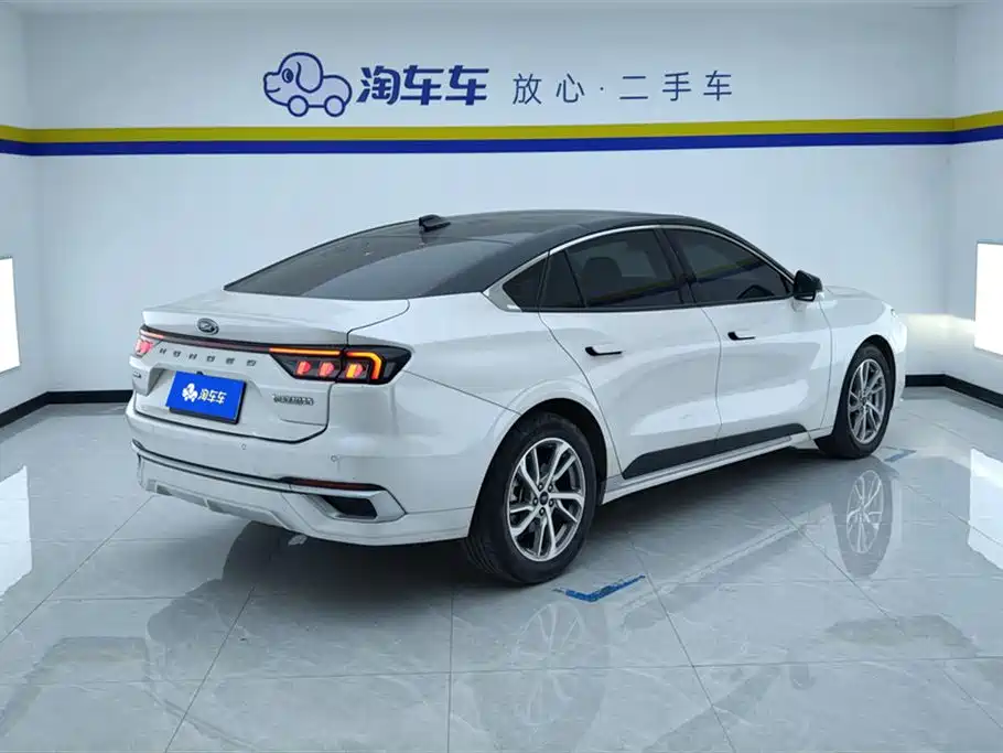 Ford Mondeo 2022 — фото 3