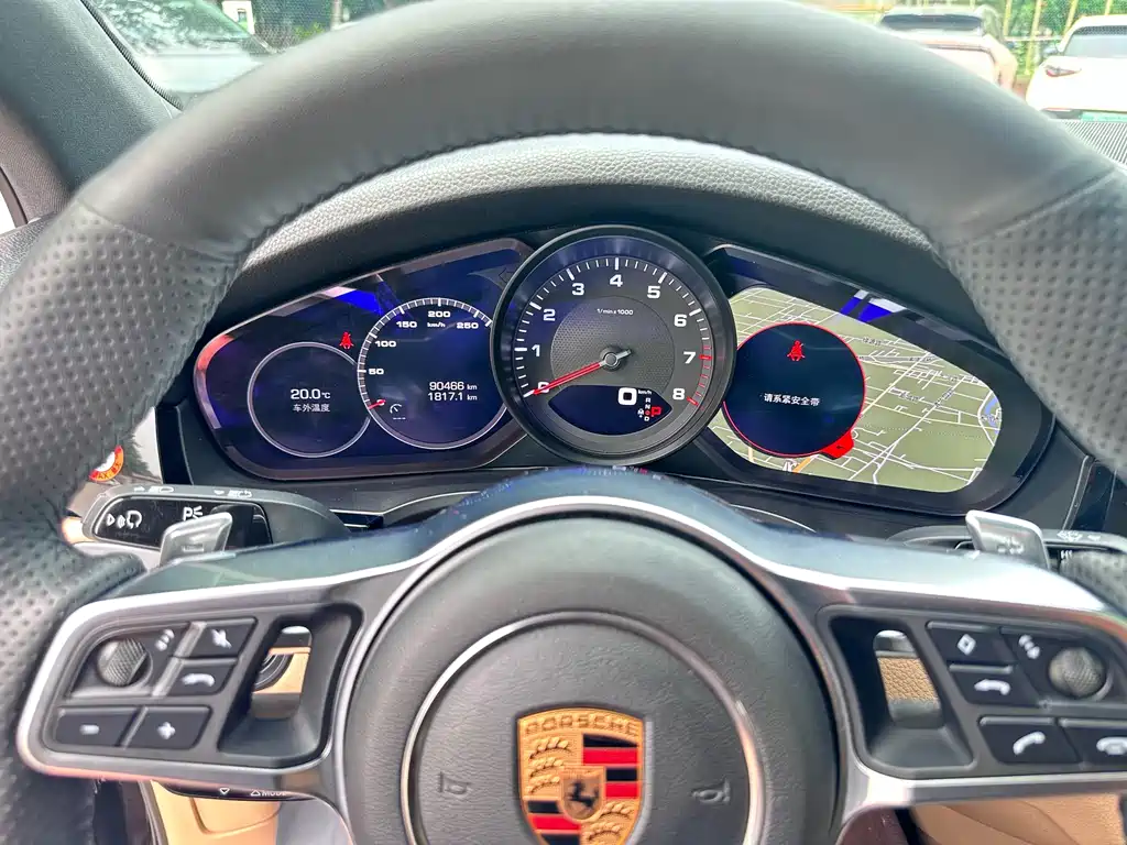 Porsche Cayenne 2018 — фото 4