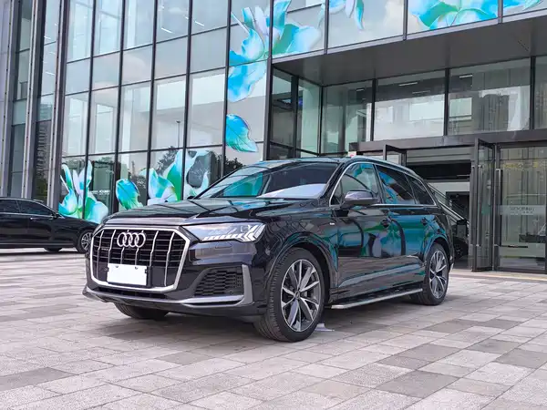 Audi Q7 2021