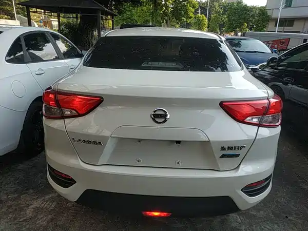 Nissan Bluebird 2021