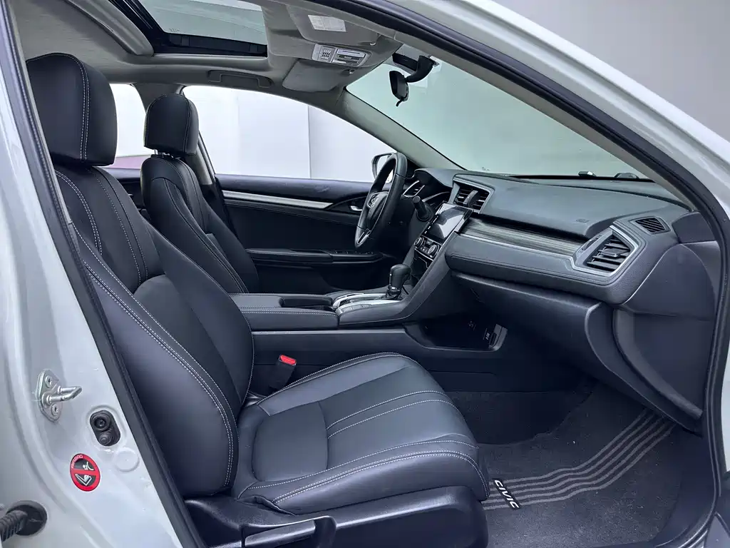 Honda Civic 2020 — фото 11