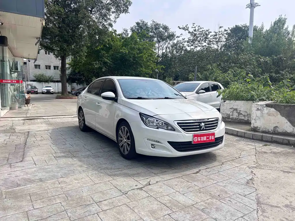 Peugeot 408 2015