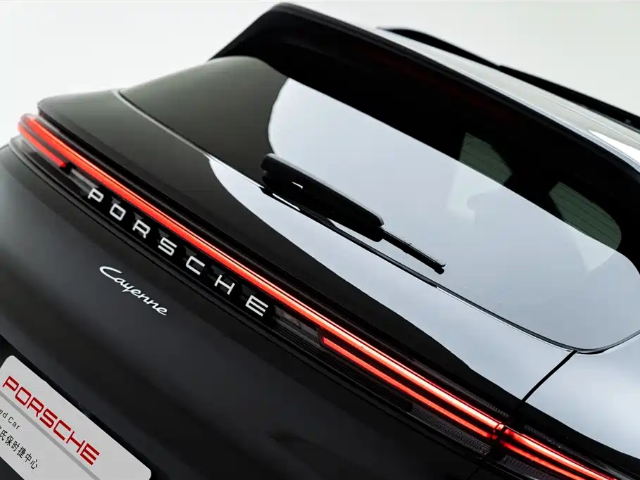 Porsche Cayenne 2024