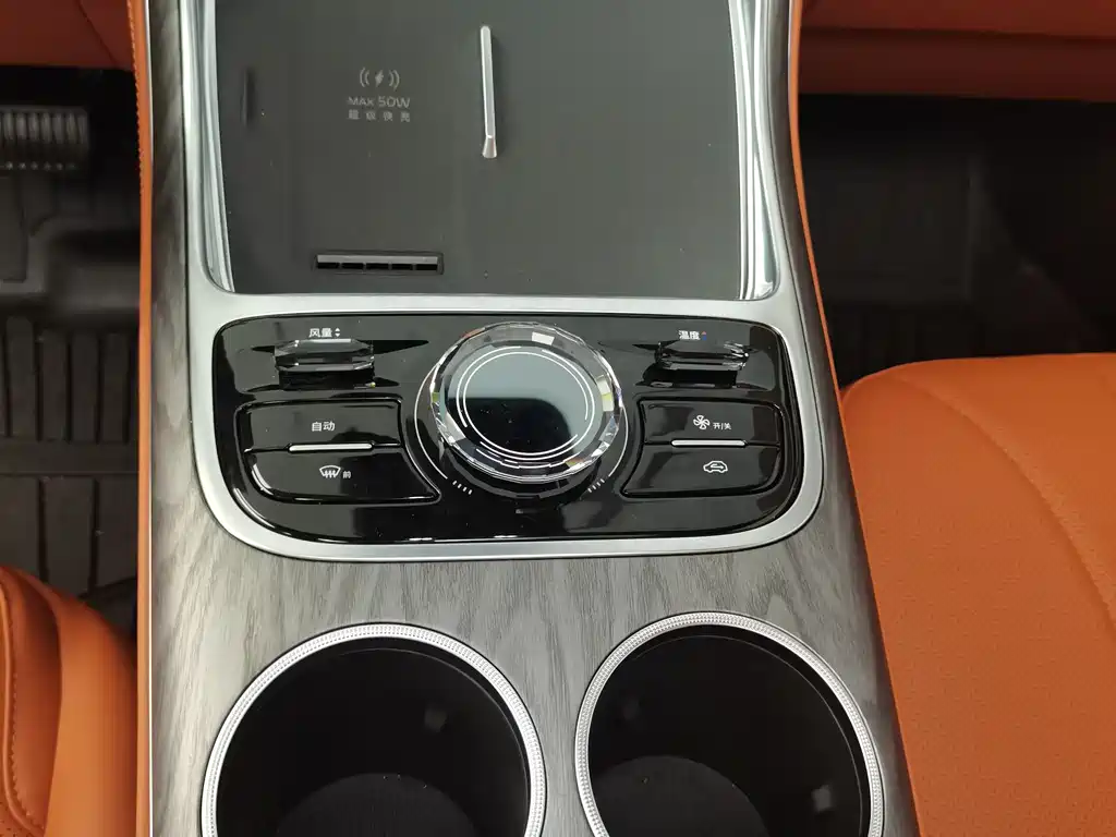 Geely Galaxy M7 2026 — фото 13