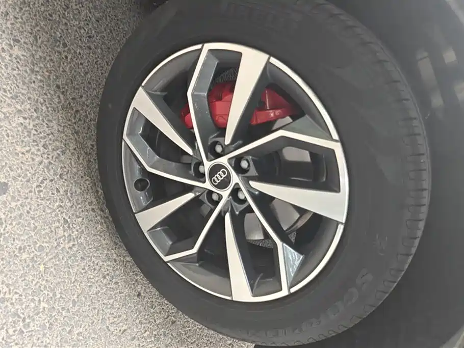 Audi Q5L 2025