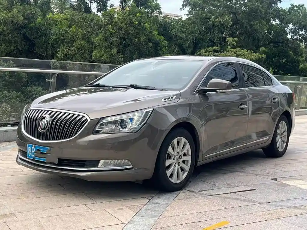 Buick LaCrosse 2015 — фото 1
