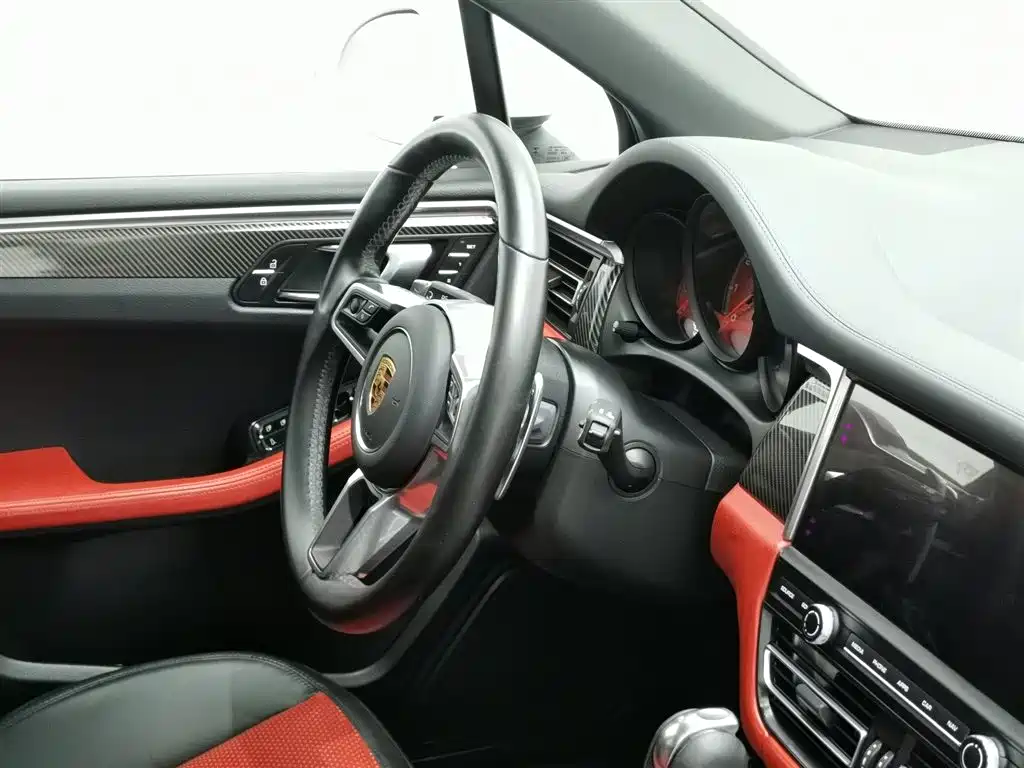 Porsche Macan 2021 — фото 22