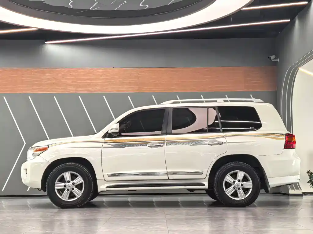 Toyota Land Cruiser 2016 — фото 3