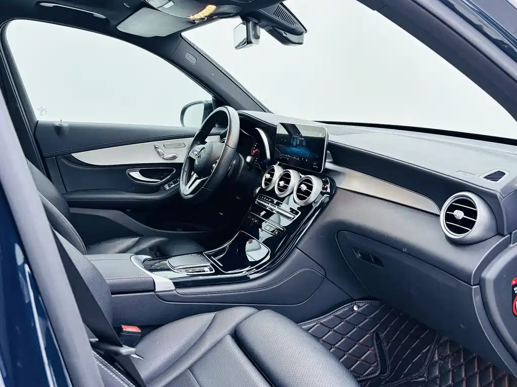 Mercedes-Benz GLC 2020 — фото 15