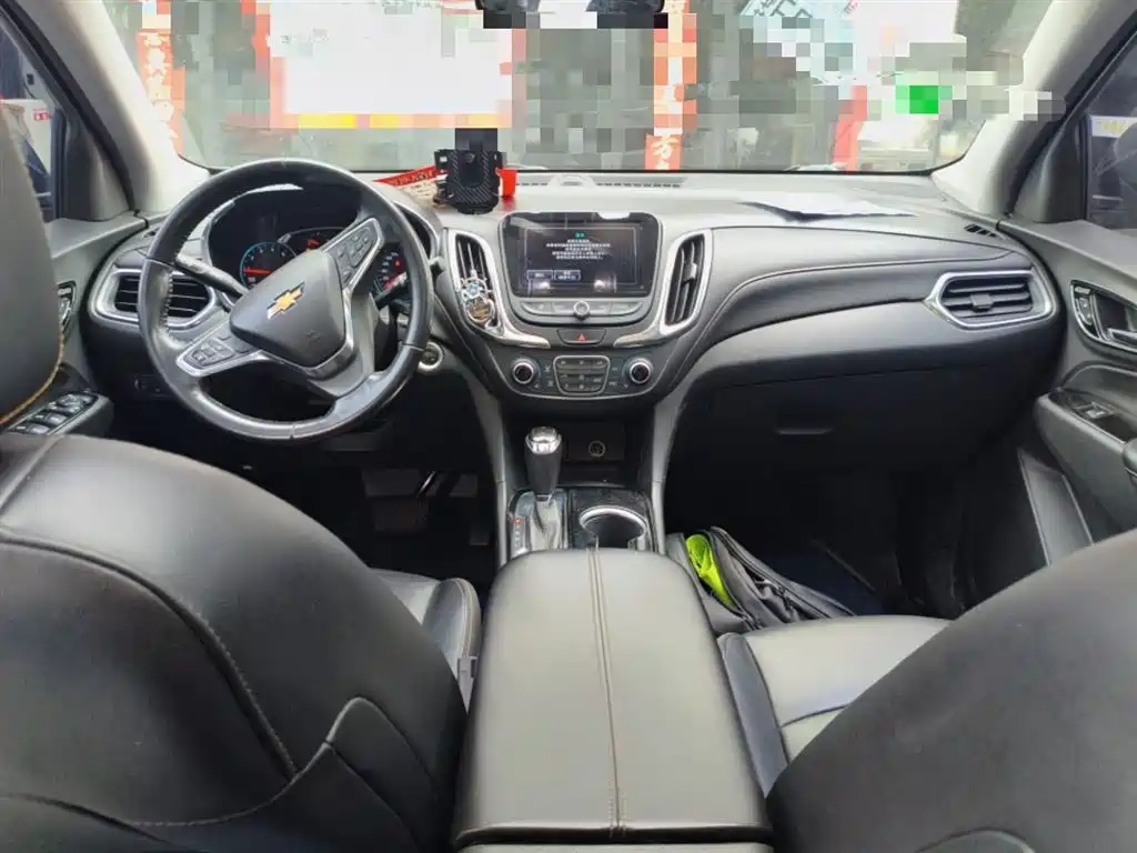 Chevrolet Equinox 2018 — фото 10