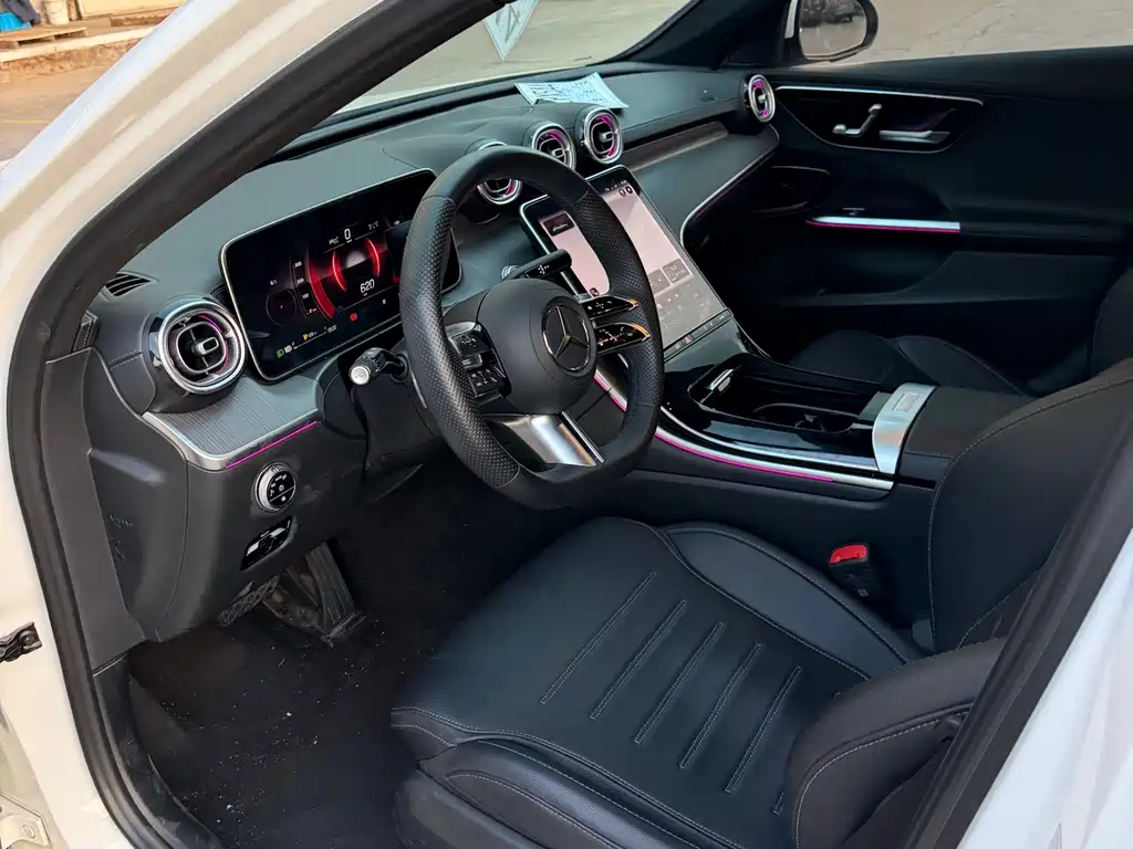 Mercedes-Benz C-Class 2023 — фото 6