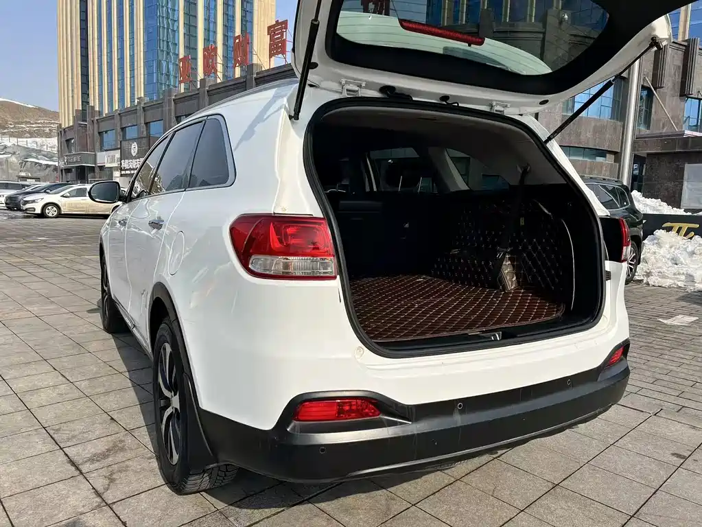 Kia Sorento 2016 — фото 11